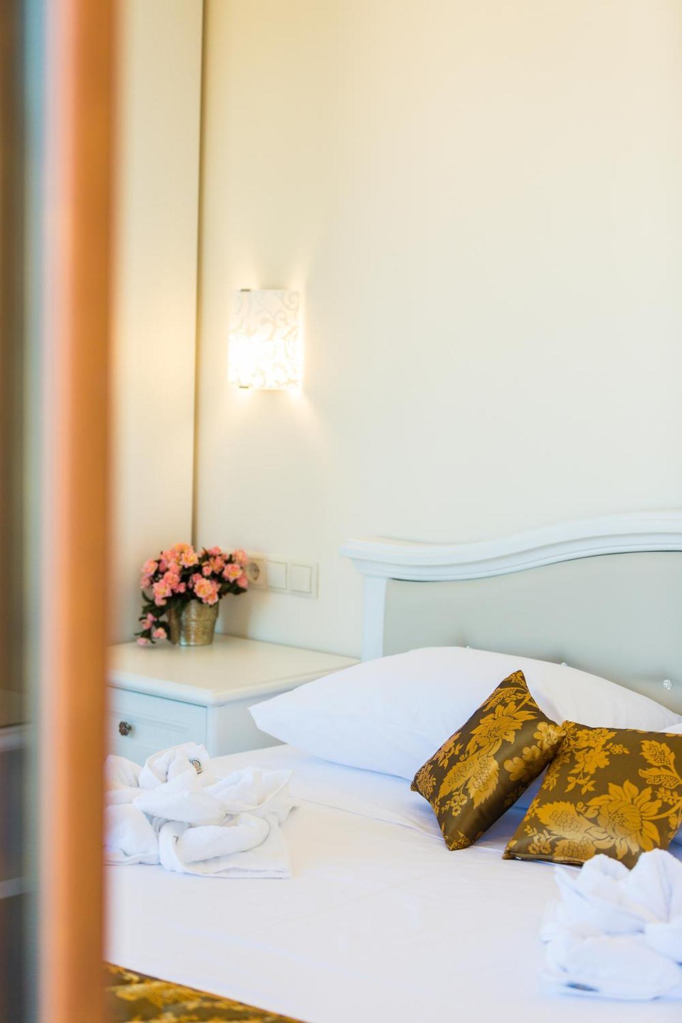 Polyxenia Suites Rethimnon Buitenkant foto