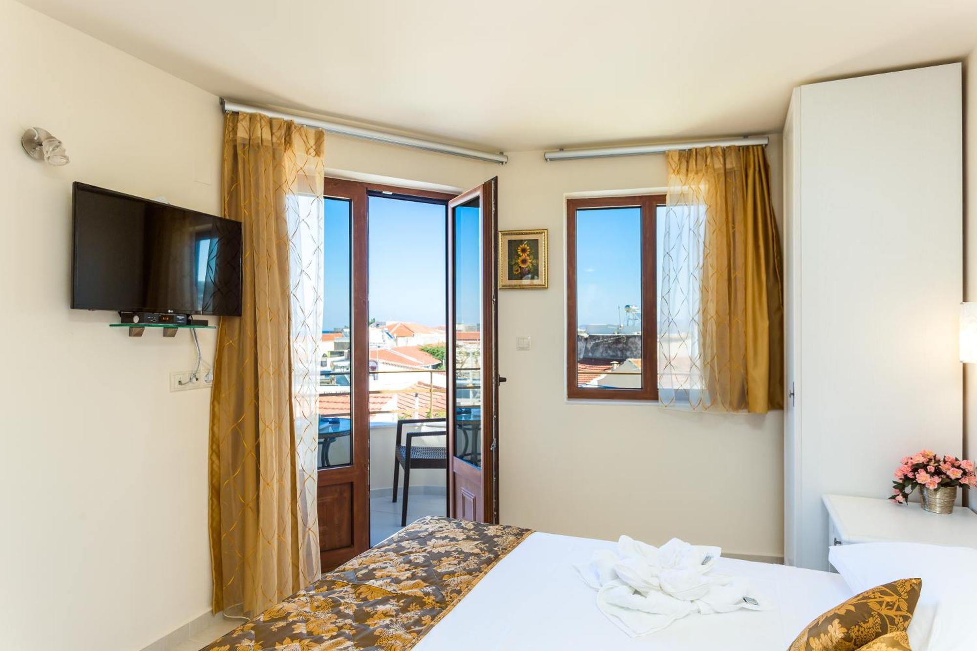 Polyxenia Suites Rethimnon Buitenkant foto
