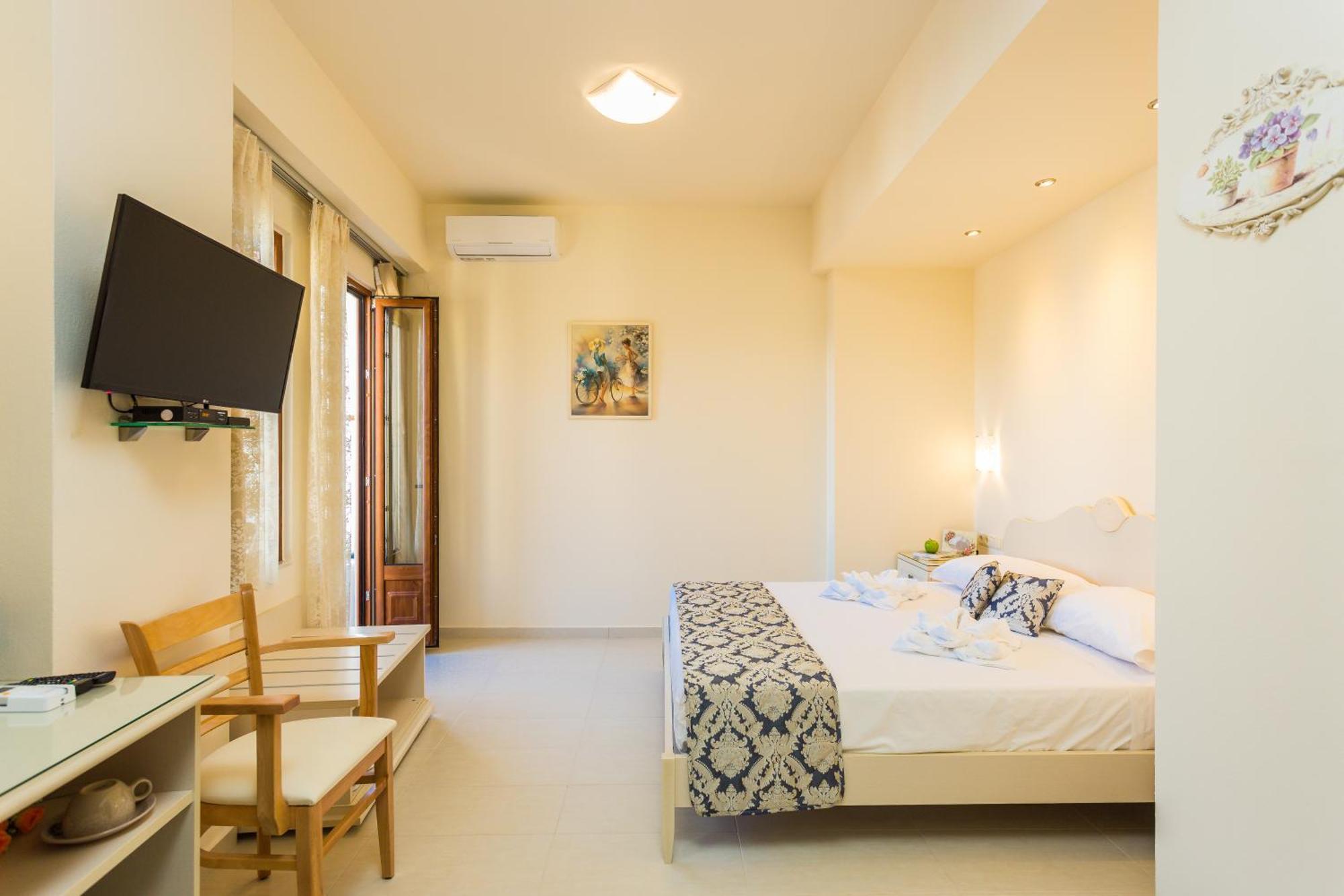Polyxenia Suites Rethimnon Buitenkant foto