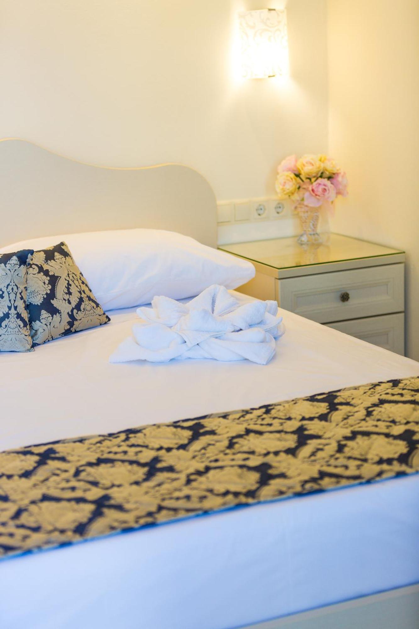 Polyxenia Suites Rethimnon Buitenkant foto
