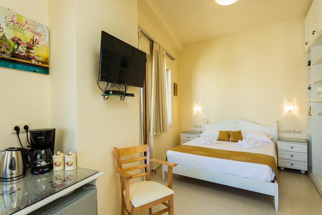 Polyxenia Suites Rethimnon Buitenkant foto